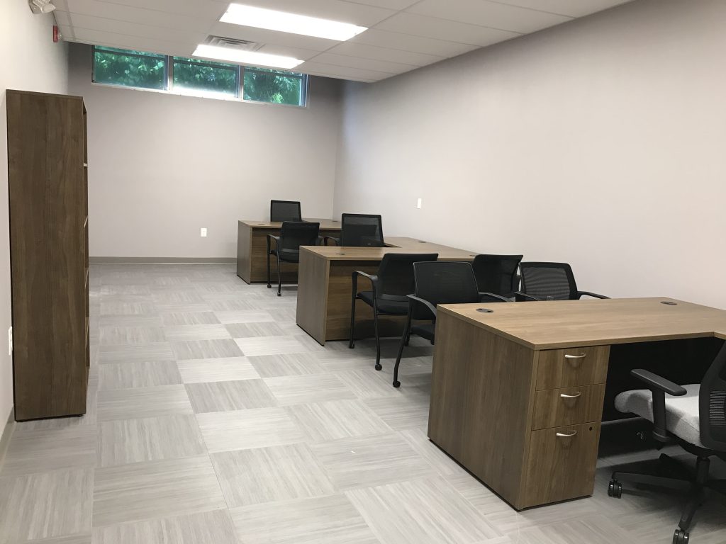Daily Plan It - Wayne, NJ - Office with 3 workstations